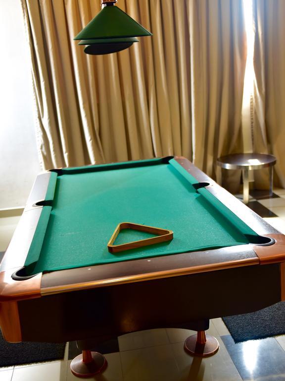 Skylounge Apartment Коломбо Екстериор снимка
