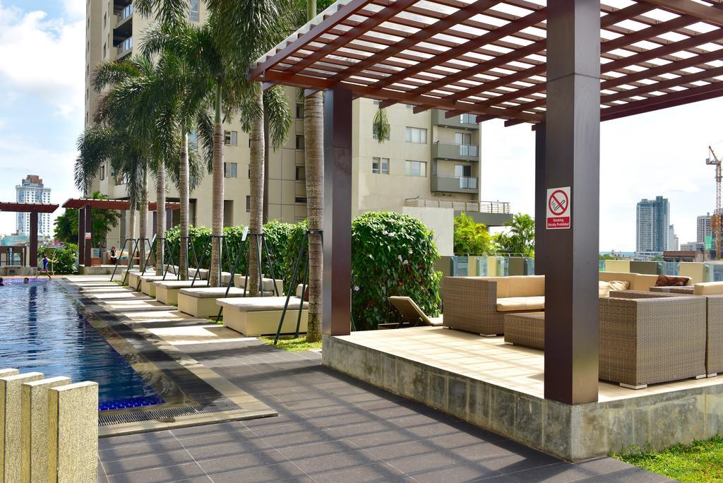 Skylounge Apartment Коломбо Екстериор снимка